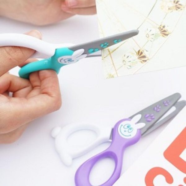 Baker Ross Ltd Maped Kidicut Safety Scissors, Kids, 4.75 Inch, Blunt Tip, Right & Left Handed (037800)